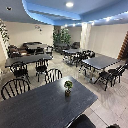 Fox Hostel Αλμάτι Εξωτερικό φωτογραφία