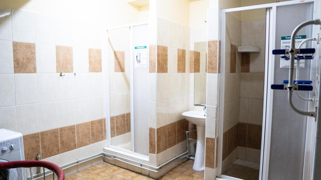 Fox Hostel Αλμάτι Εξωτερικό φωτογραφία
